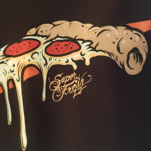 Limited series print tank top. - Picture 3 of 4